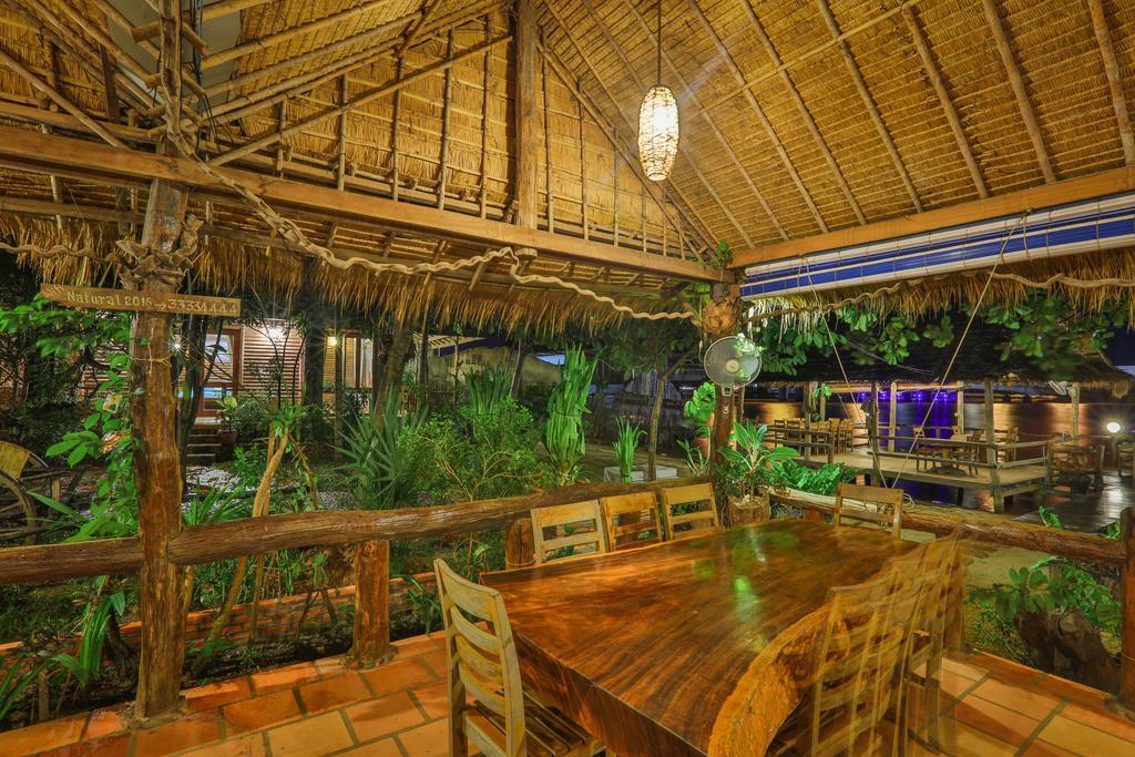 Natural Bungalows Restaurant And Bar Kampot Εξωτερικό φωτογραφία